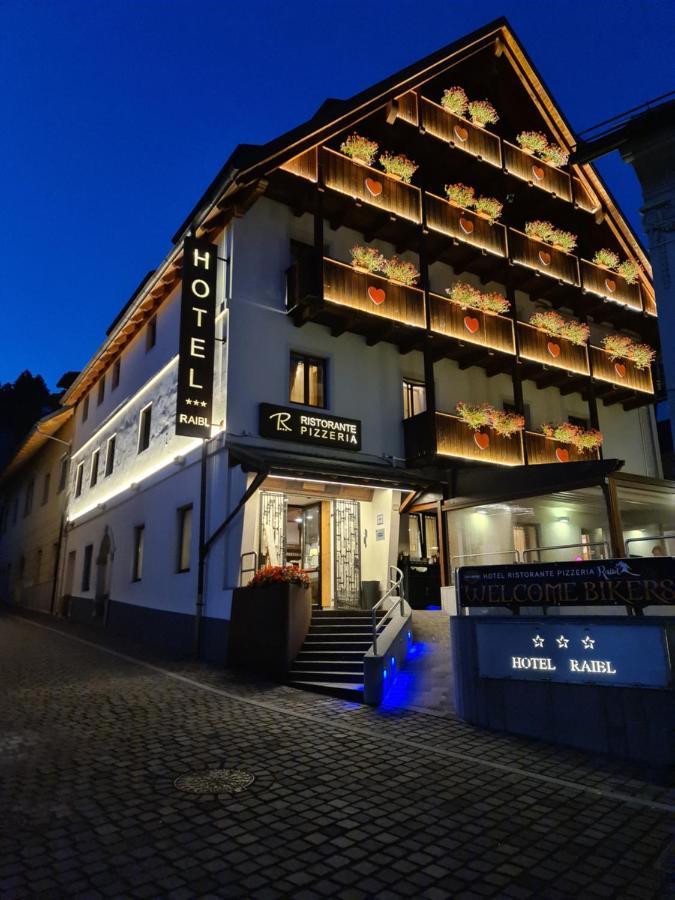 Hotel Raibl E Appartamenti Тарвизио Екстериор снимка
