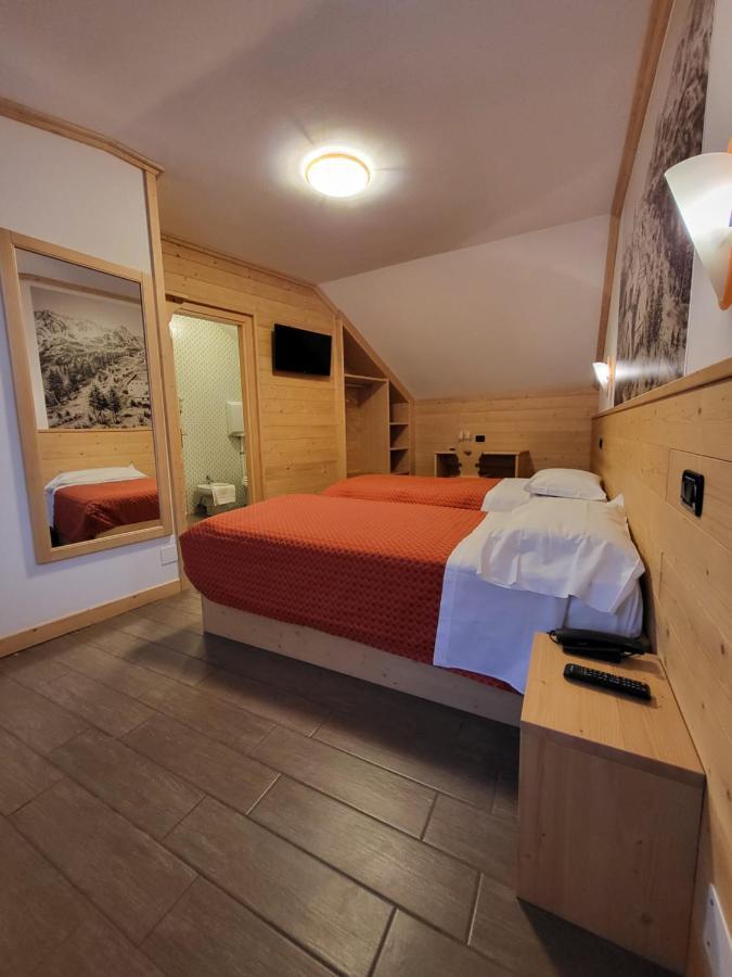 Hotel Raibl E Appartamenti Тарвизио Екстериор снимка