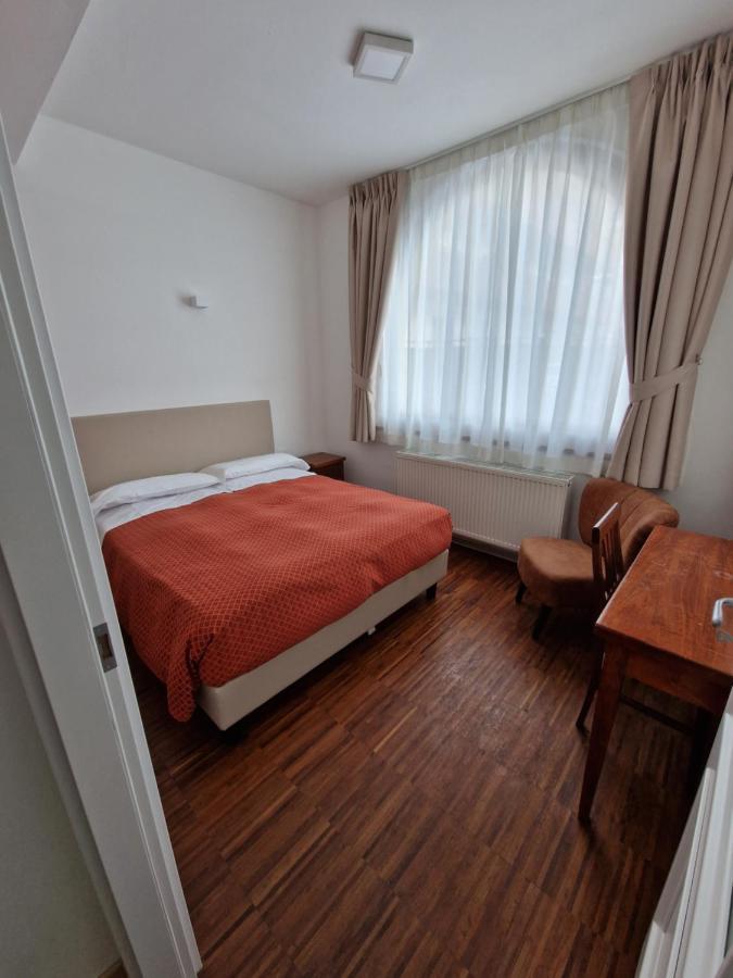 Hotel Raibl E Appartamenti Тарвизио Екстериор снимка