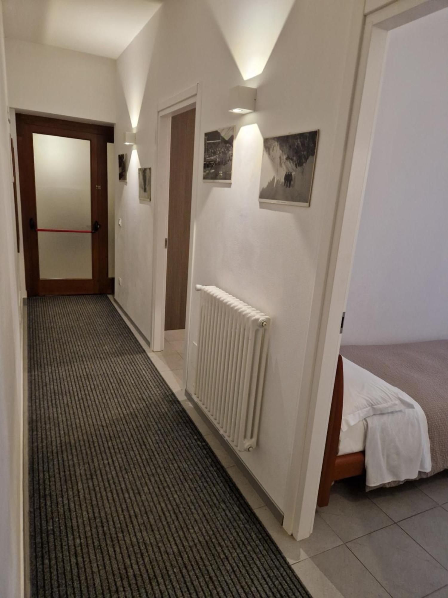 Hotel Raibl E Appartamenti Тарвизио Екстериор снимка
