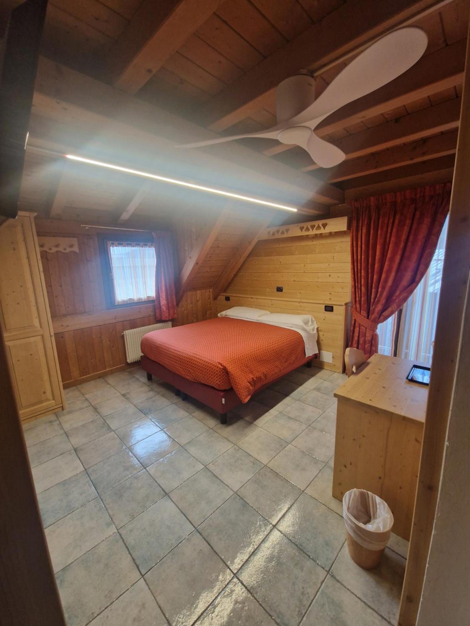 Hotel Raibl E Appartamenti Тарвизио Екстериор снимка