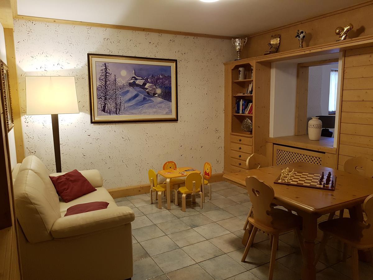 Hotel Raibl E Appartamenti Тарвизио Екстериор снимка